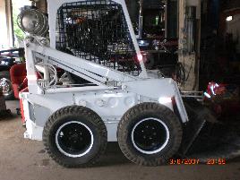 268_Skid_steer.jpg